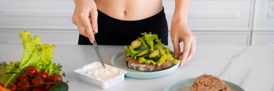 Tomar Pastillas Para Adelgazar y Llevar una dieta equilibrada 